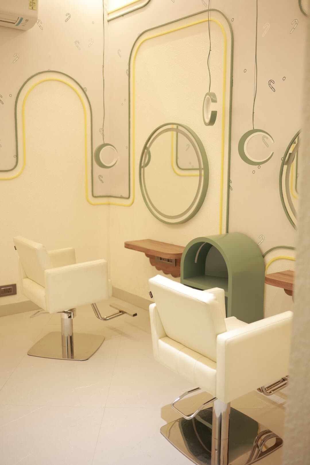 Page 3 Luxury Salon Madurai interior design and styling stations